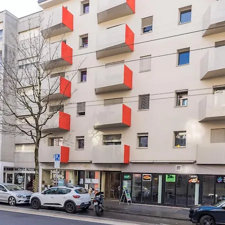 Апартаменты The Classy Minimalist Lakefront Лозанна