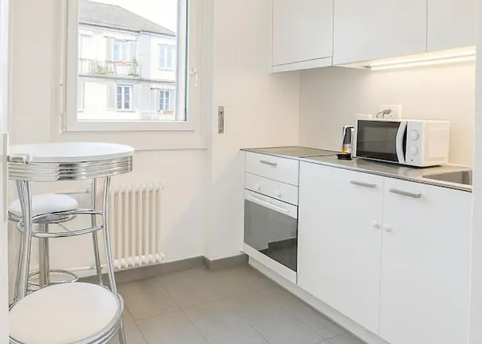 Apartament The Classy Minimalist Lakefront Lozanna